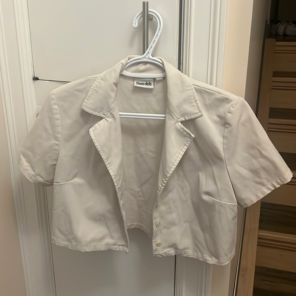 Sunday Best Tuesday Button Up - Picture 2 of 7